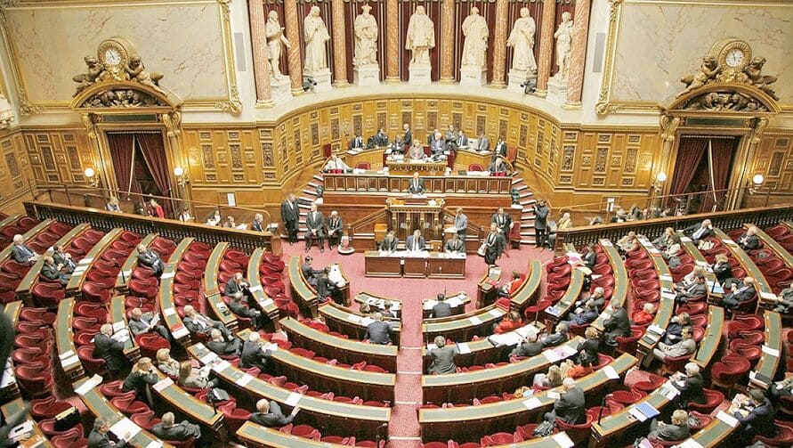 Illustration de l'article : Suspension des réductions fiscales pour les dons aux associations commettant des infractions